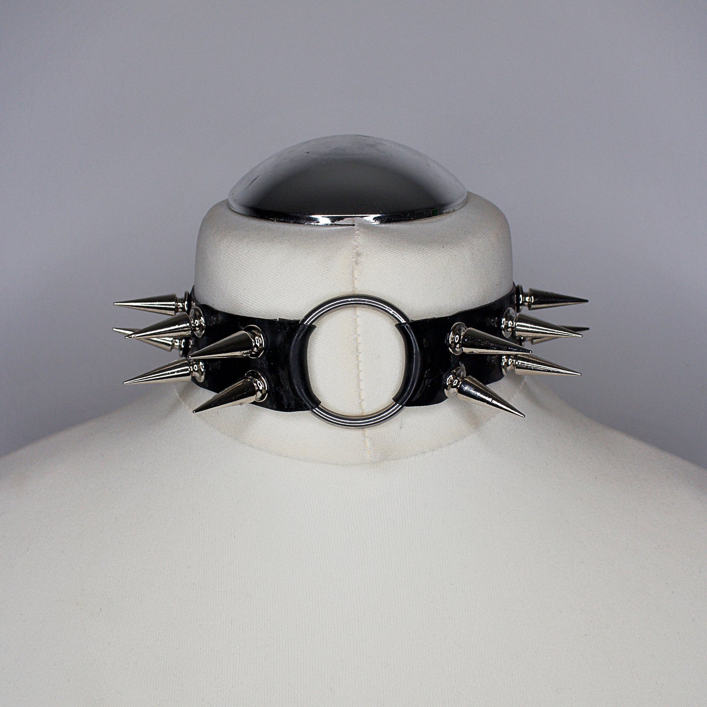 "NVGHT" Choker