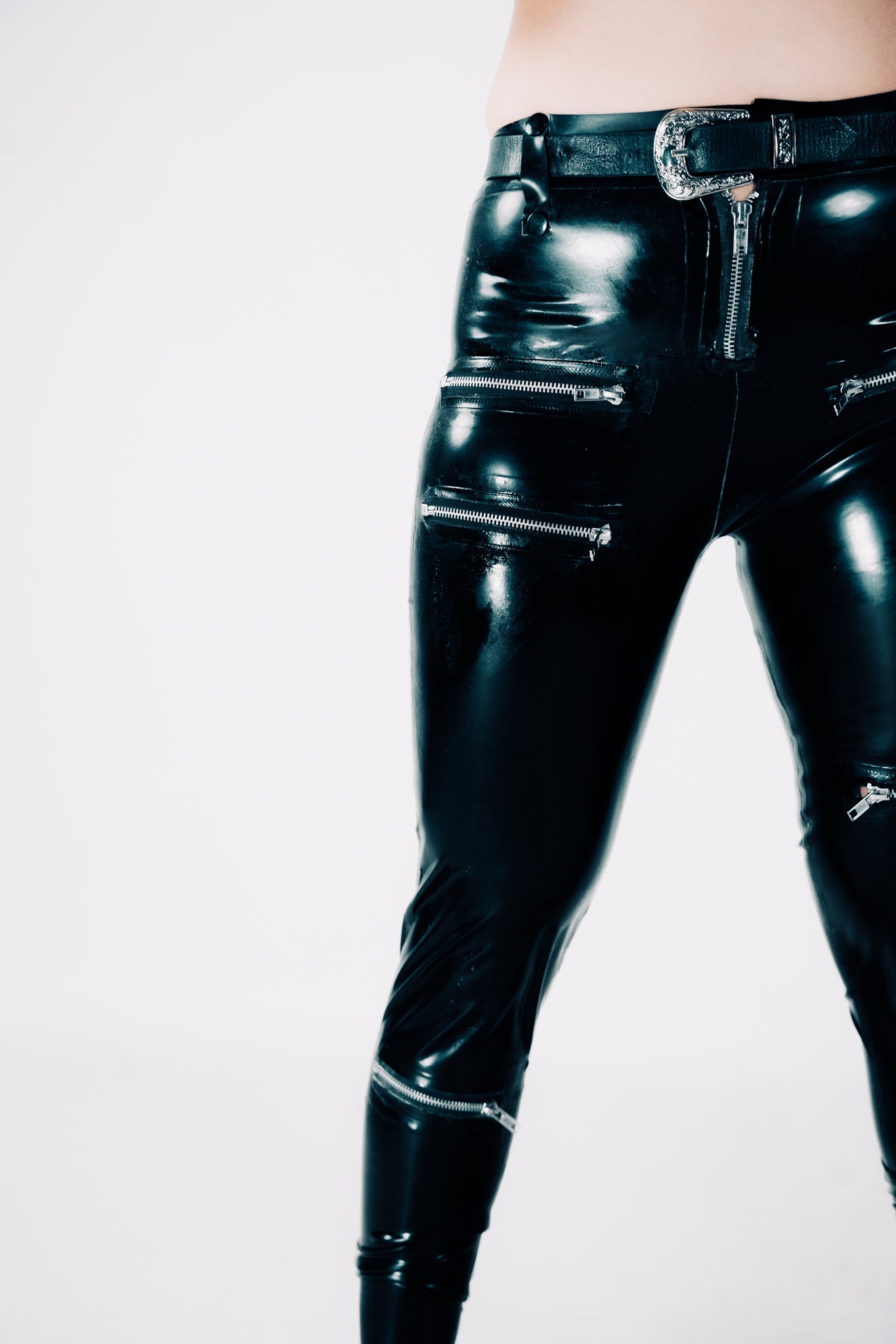 TRINITY Latex Jeans