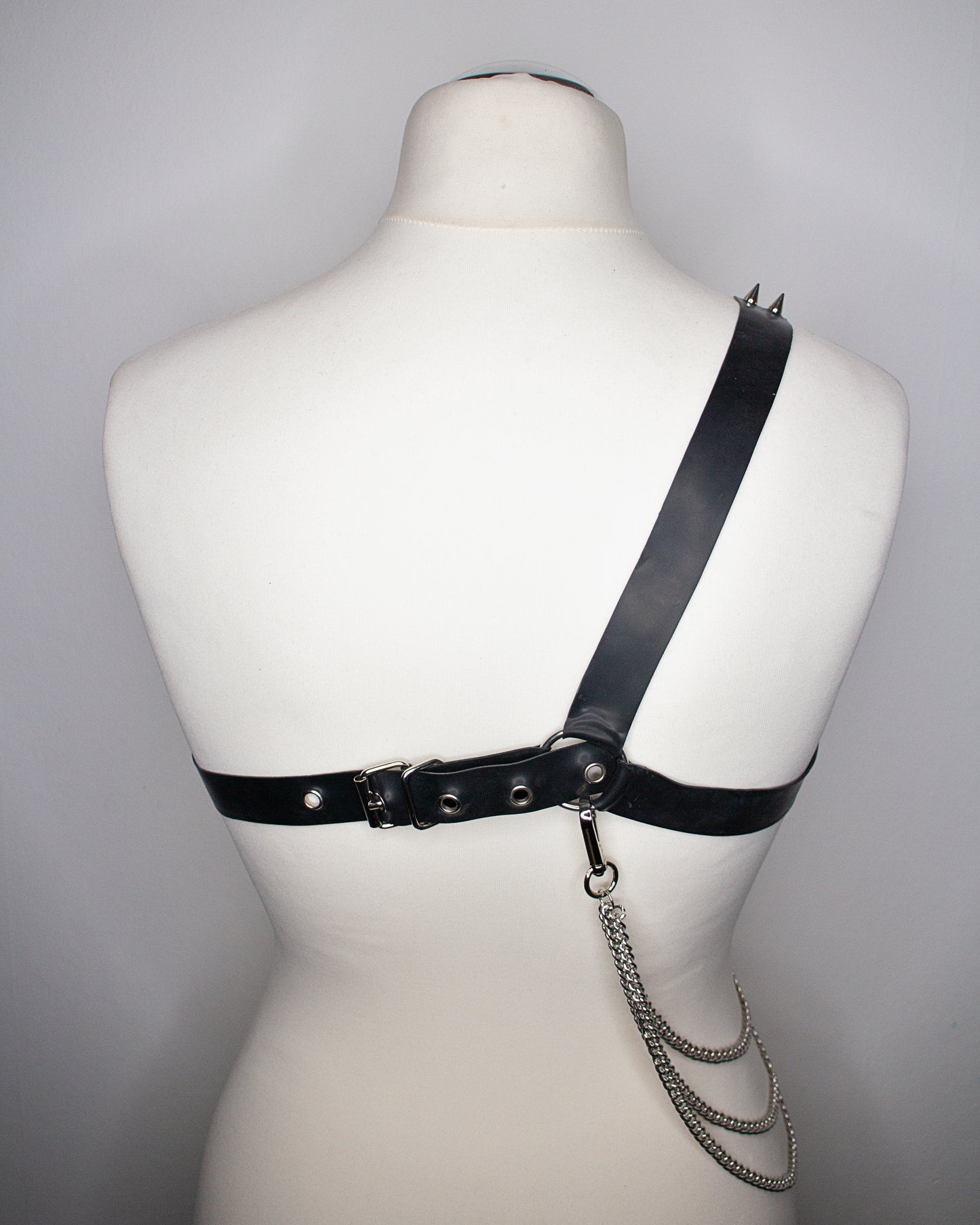 "(G)ENDER" Harness